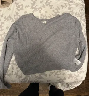 Aritzia Grey tna waffle thumbnail 1
