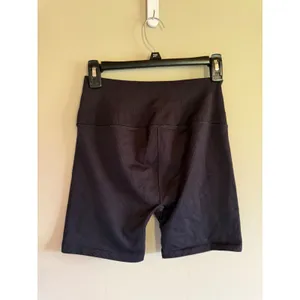 Alo Yoga Seamless Ribbed High Waist Biker Shorts Black Womens Medium thumbnail 2