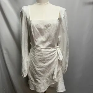 Princess‎ Polly The Villa Mini Dress Womens 8 White Long sleeve Preppy summer thumbnail 2