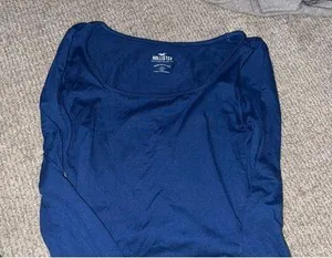 Cropped long sleeve thumbnail 1