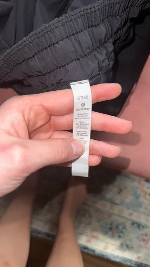 Lululemon Hotty Hot Short thumbnail 4