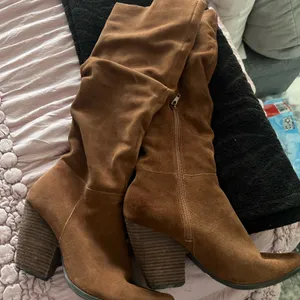 CHARLES DAVID Brown Suede Cowboy Boots thumbnail 2