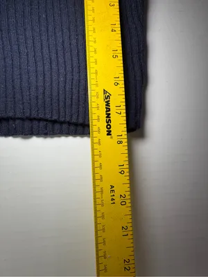 Brandy Melville Navy Ribbed V-Neck Long Sleeve Crop Top measures xs/s thumbnail 4
