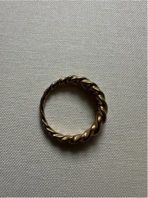 Hey Harper Dove Gold Tone Twisted Band Ring - Size 6 thumbnail 3