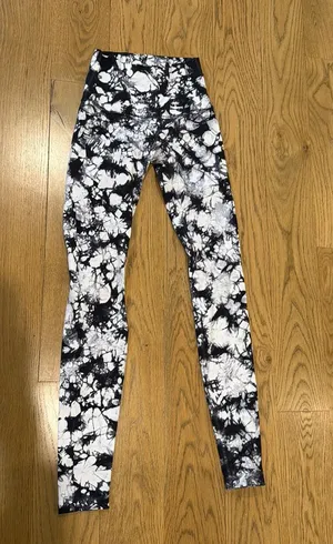 Lululemon Leggings Align 28" thumbnail 1