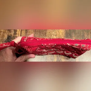 RETIRED: Vera Bradley | small Mesa Red cosmetic bag. thumbnail 7