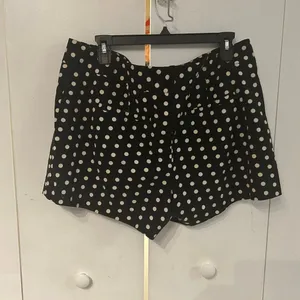 LOFT High Waist Black and White Polka Dot Shorts thumbnail 4