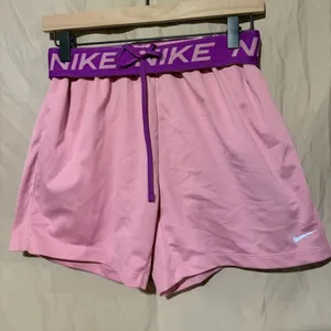 Nike shorts thumbnail 1
