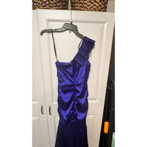 Bee Darlin Royal Blue One Shoulder Ruched Formal Mermaid Gown Size 5/6‎ thumbnail 7