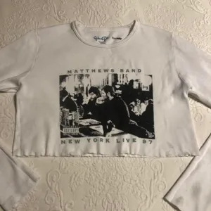 Brandy Melville Graphic Top thumbnail 4