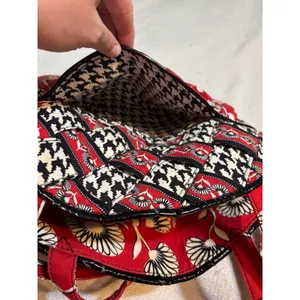 Vera Bradley Deco Daisy Retired 2011 Red Black White Floral Geometric Tote thumbnail 13