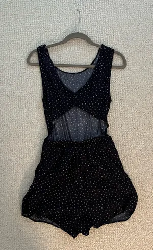 Cupcakes and Cashmere Navy Short Sleeveless Romper thumbnail 2