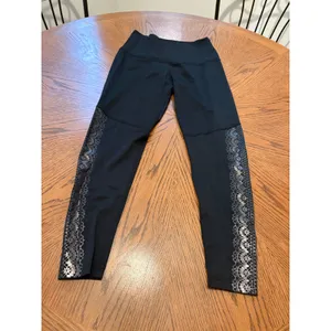 Beyond Yoga Leggings Women S Black Silver Metallic Foil Lace Print High Waist thumbnail 2