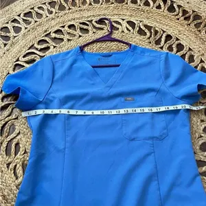 Figs Womens Lg Scrub Top Blue / Aqua Technical Collection thumbnail 4