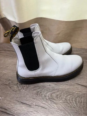Dr. Martens 2976 Chelsea White Smooth Leather‎ Pull-On Ankle Boots size 7 thumbnail 12