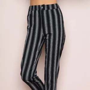 ✨Brandy Melville Tilden One Size Pants✨ thumbnail 5