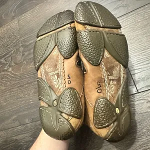 Teva Women’s 6 Shay Slip on Brown Shoes thumbnail 5