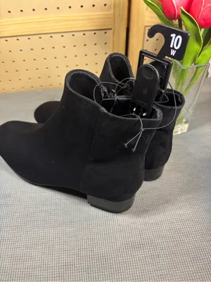 Time and Tru Womens Black Faux Suede Ankle Boots Size 10W Side Zip Low Heel NWT thumbnail 7