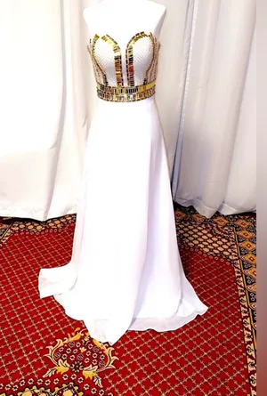 Sweetheart Neckline Sleeveless Beaded Chiffon Prom Dress With Sequins New never worn pron and parties dress size L to M thumbnail 1