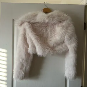 Ivory Faux Fur Cropped Jacket thumbnail 3