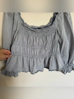 WHO WHAT WEAR Blue Chambray Smocked Top Balloon Puff Sleeves Ruffles Size M thumbnail 3