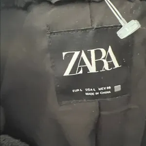 ZARA FAUX FUR SHORT FULL ZIP COAT JACKET in Black Sz Large thumbnail 7