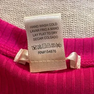 Bozzolo | Pink Ribbed Crewneck Cropped Tee | Large thumbnail 4