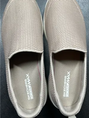 Skechers Women’s Size 9.5 Go Walk Joy Taupe Slip-On Shoes thumbnail 5