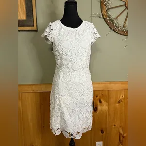 Lulu's White Floral Lace Backless Sheath Dress Size M NWT Classy, Feminine thumbnail 3