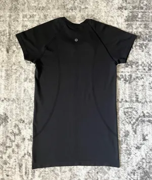 Lululemon Swiftly Tech Short Sleeve thumbnail 3