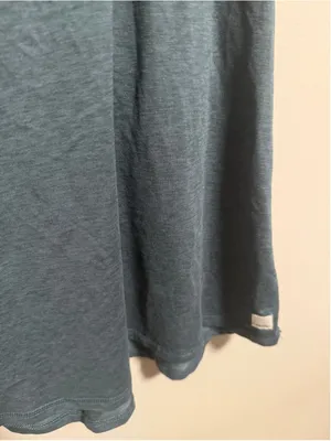Vuori Lux Performance Tank Raceback in Navy Blue Heathered- Size Medium thumbnail 3