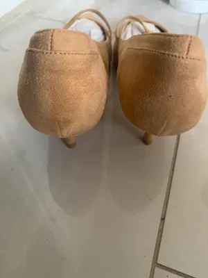 Suede Heels Tan Size 8 thumbnail 2