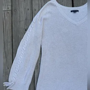american eagle cream knit v-neck sweater thumbnail 2