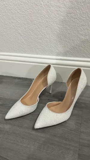 Elegant Annaili white/silver glitter pumps thumbnail 2
