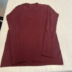 Lululemon burgundy swiftly tech long sleeve 12 women thumbnail 2