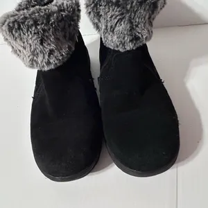 Khombu black suede winter booties women size 8 M thumbnail 5