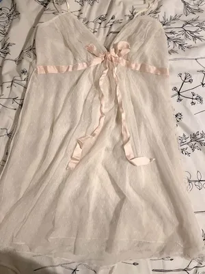 Vintage white night dress size M thumbnail 2