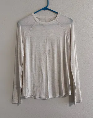 NWT Aerie Lightweight Cream Long-Sleeve Women's Top thumbnail 1