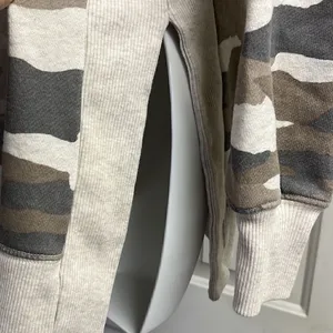Aerie Tan Camo Crew Neck Mixed Textured Sweatshirt w/ Large Slide Slits- XS thumbnail 13