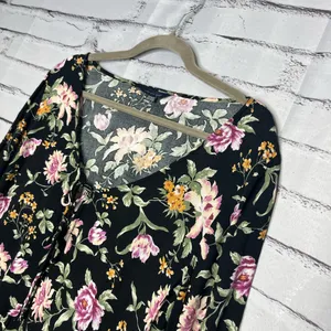 American Eagle Black Floral Tie-Front Blouse M Silky Viscose Resort Casual Top thumbnail 7