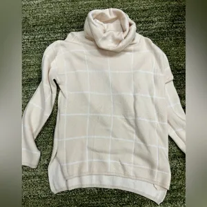 Ecowish Beige Grid Paneled turtleneck sweater thumbnail 5