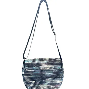 Ivivva By Lululemon Stylish Multicolor Shoulder Bag thumbnail 2