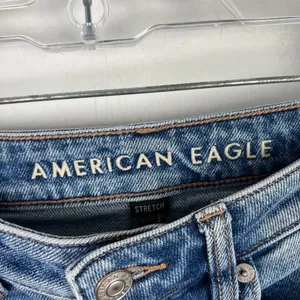 American Eagle Distressed Stretch Mom Jean Ankle Length Size 2 EUC T2586 thumbnail 6