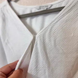 American Eagle Outfitters White Wrap Blouse size M thumbnail 7