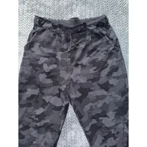 Lululemon‎ Women's Stretch HR Jogger Color Black Camouflage Size 10 thumbnail 2