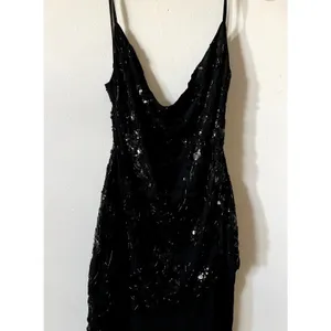 Oh Polly Amarelle Embellished Sweetheart-Neck Backless Gown in Black size 0 New thumbnail 7