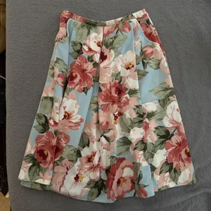 Le Lis Bold Floral Print Skirt Textured Size Large thumbnail 3