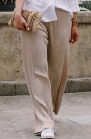 Uniqlo Women’s Plated Straight Pants thumbnail 2