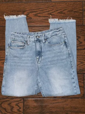 Good American Jeans Straight Leg thumbnail 3