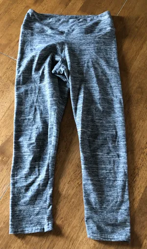 American Eagle Capris Stretch Gray Small thumbnail 1